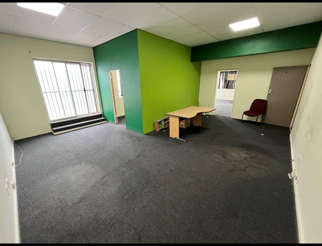 88M² OFFICE TO LET IN PAARDEN EILAND